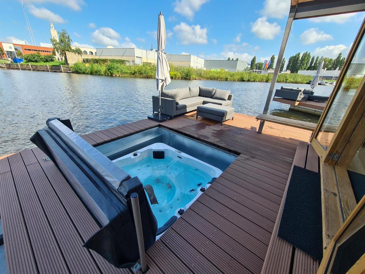 Wikkelboats @ Tramkade Den Bosch Villa Orthen Luaran gambar