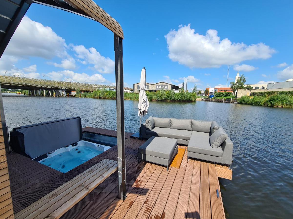 Wikkelboats @ Tramkade Den Bosch Villa Orthen Luaran gambar